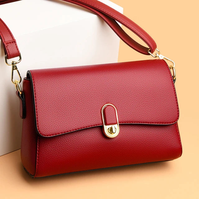 Designer Hand Bag - Elevate Your Style with Timeless Elegance